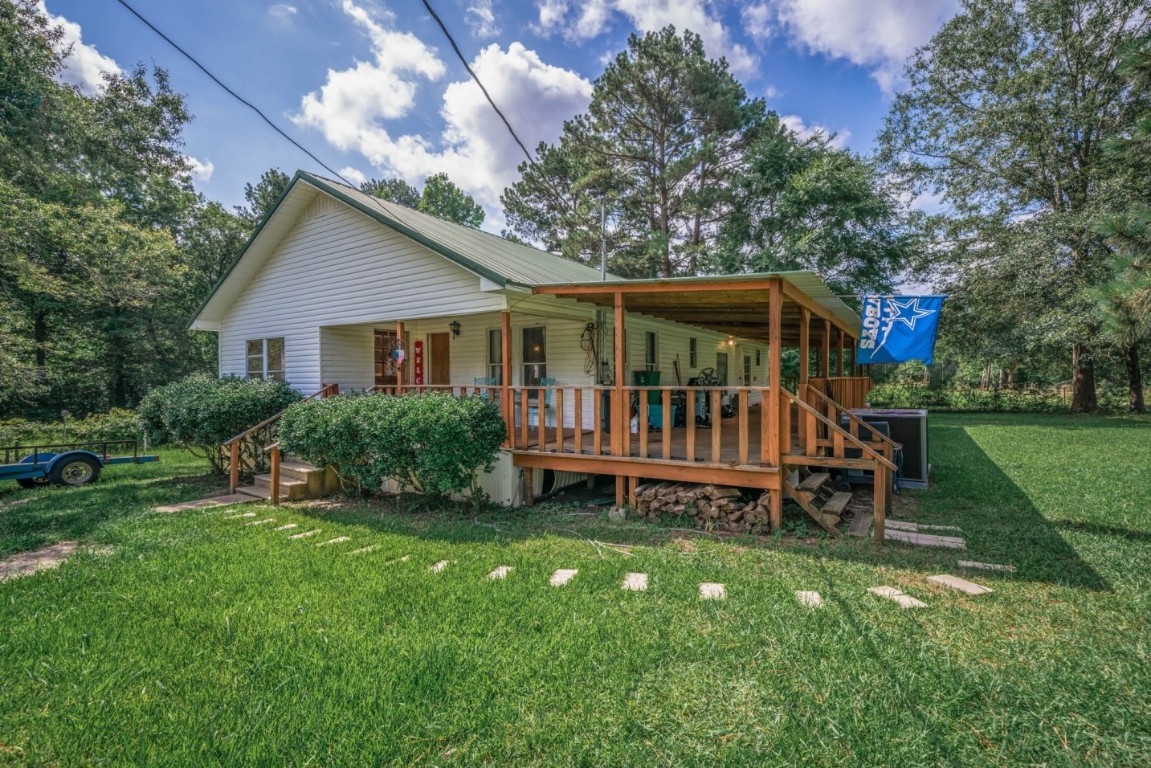 1109 County Road 101 Carthage TX 75633