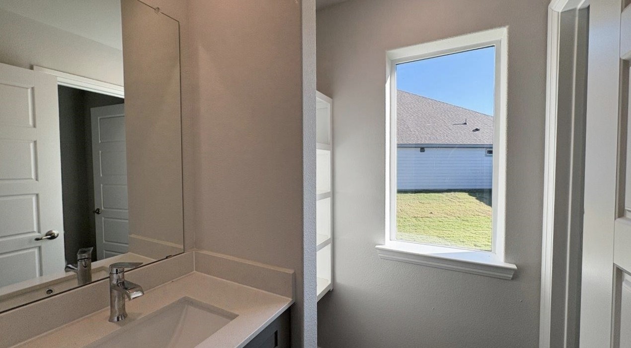 4225 Cornerstone Circle Granbury TX 76048