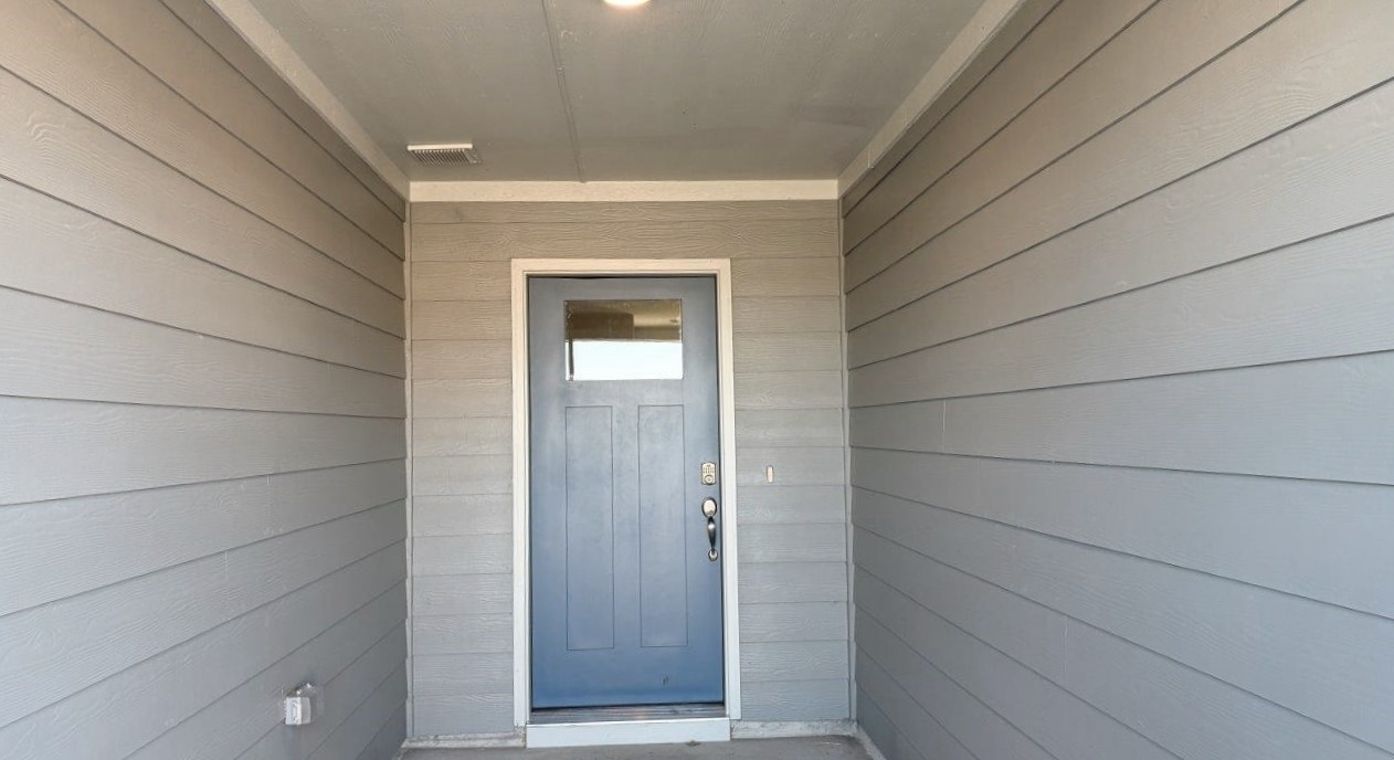 4225 Cornerstone Circle Granbury TX 76048
