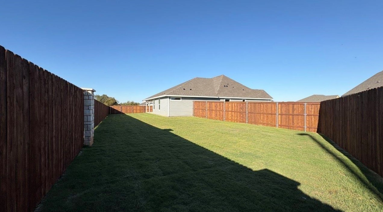 4225 Cornerstone Circle Granbury TX 76048