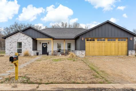 147 County Road 43010 Powderly TX 75473