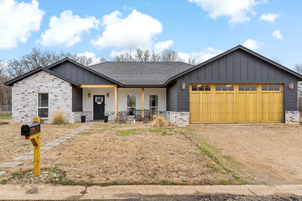 147 County Road 43010 Powderly TX 75473