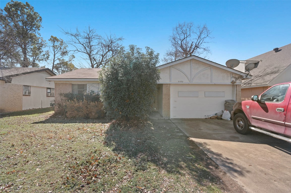 2232 W Oakdale Road Irving TX 75060