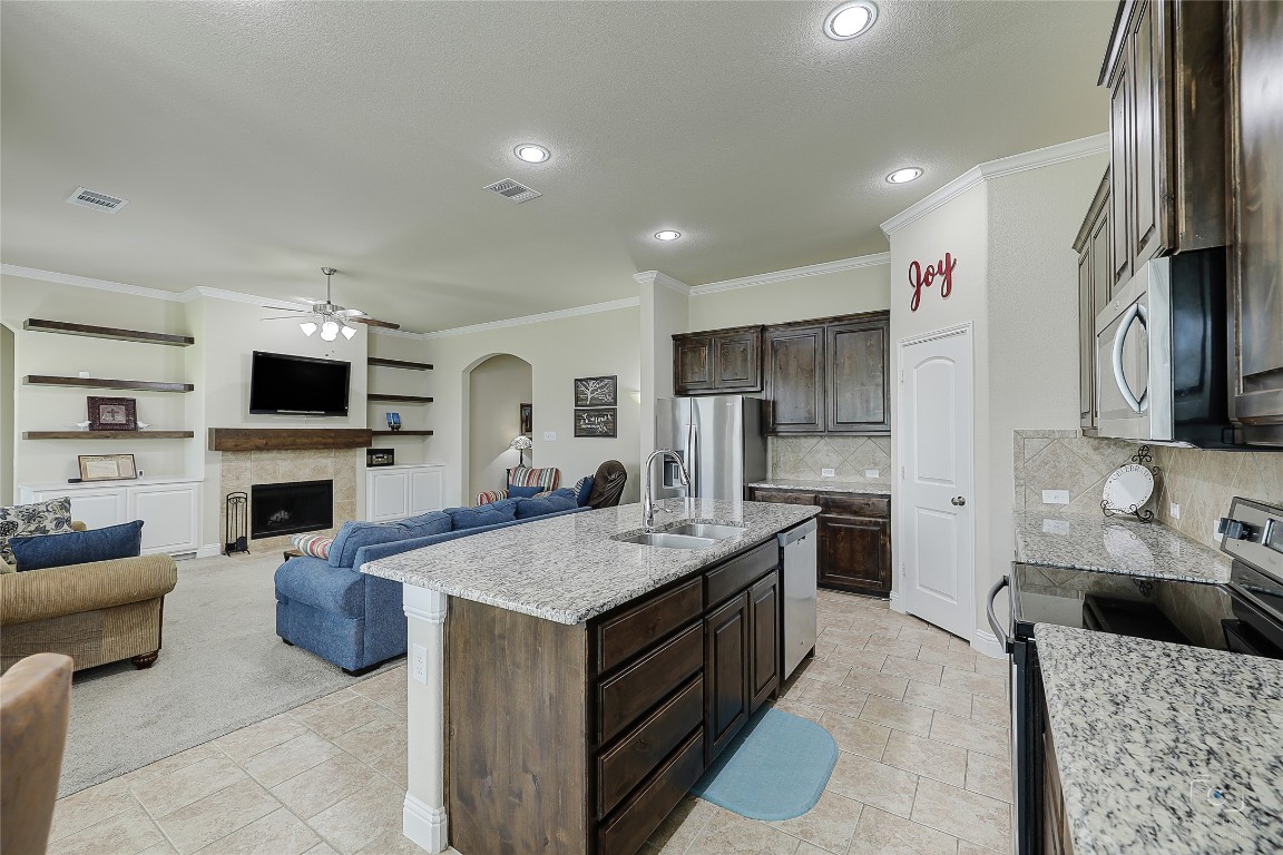 3612 Ann Arbor Lane Denton TX 76207