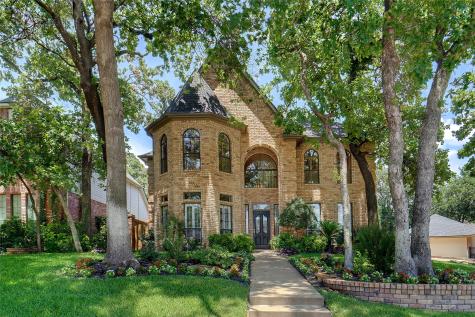2810 Woodland Hills Drive Grapevine TX 76051