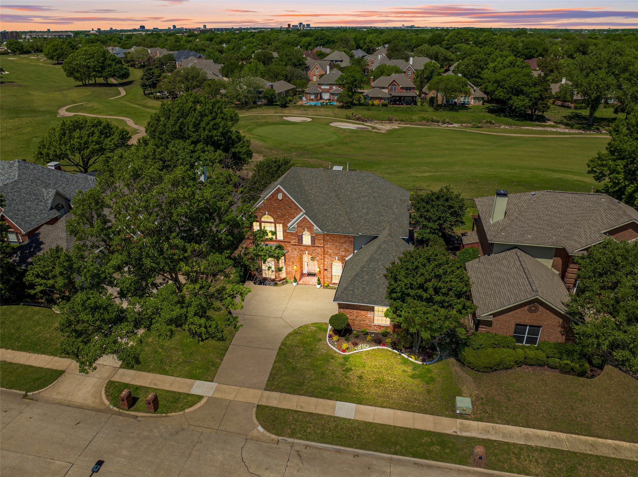 717 Palm Desert Drive Garland TX 75044