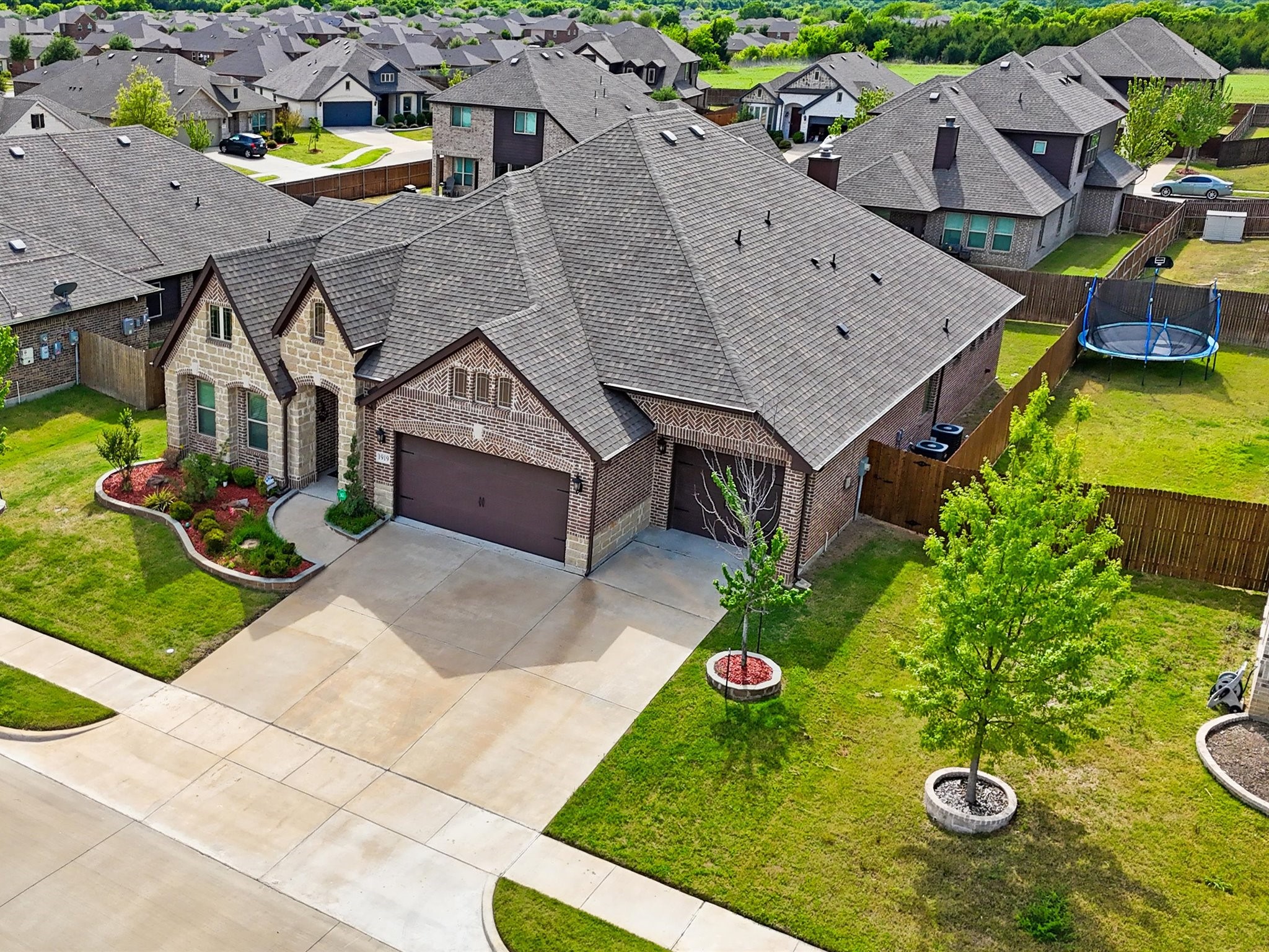 1919 Bellflower Drive Glenn Heights TX 75154