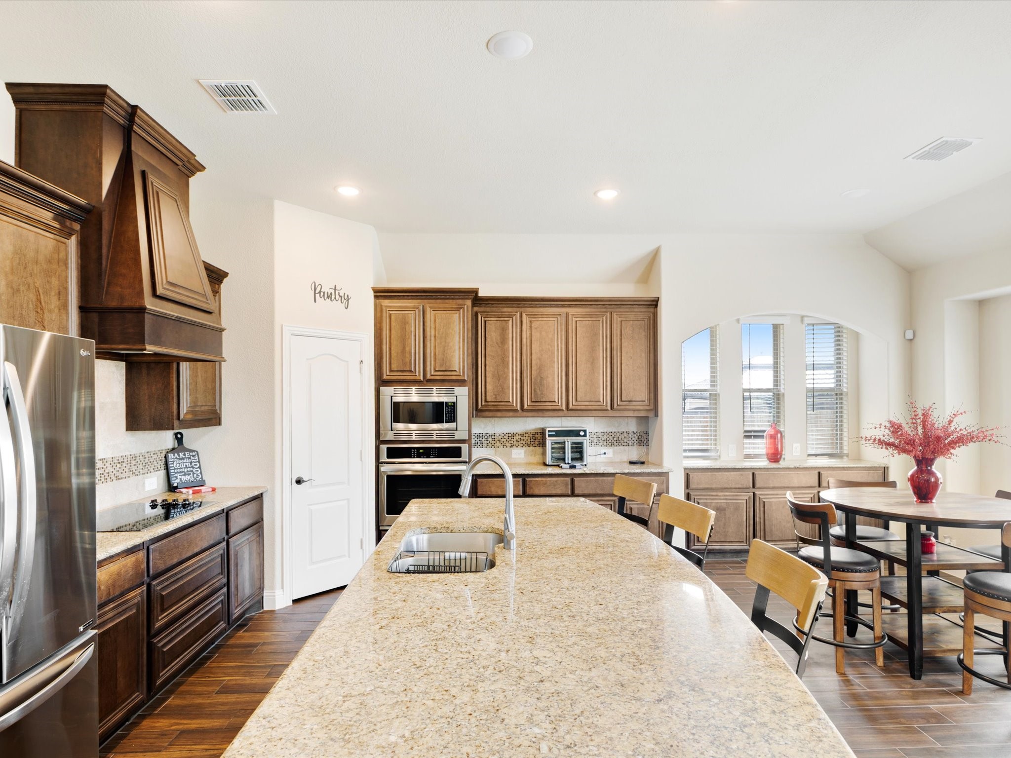 1919 Bellflower Drive Glenn Heights TX 75154