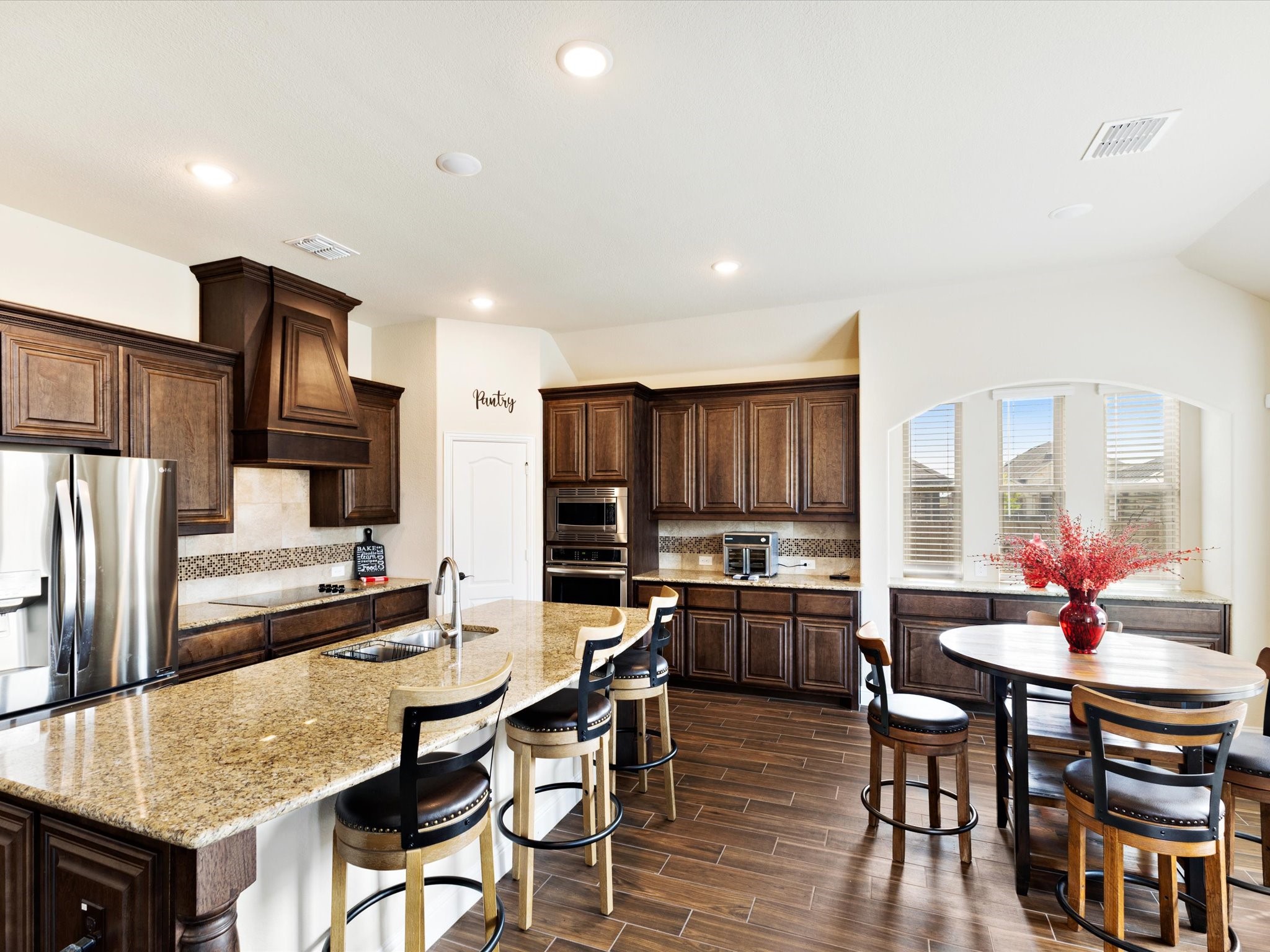 1919 Bellflower Drive Glenn Heights TX 75154