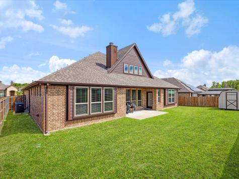 1919 Bellflower Drive Glenn Heights TX 75154