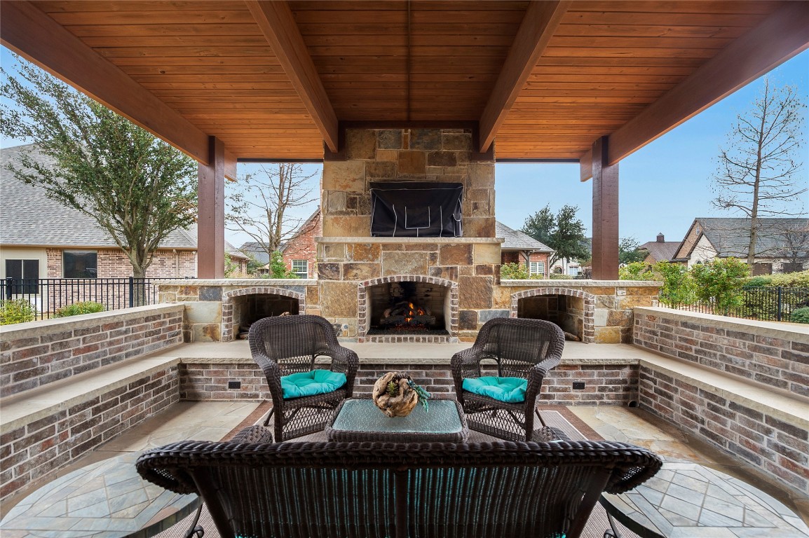 2311 Cologne Drive Granbury TX 76048