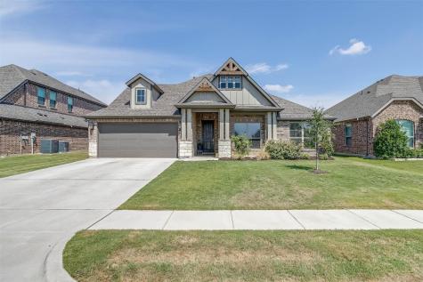 284 Merced Street Burleson TX 76028