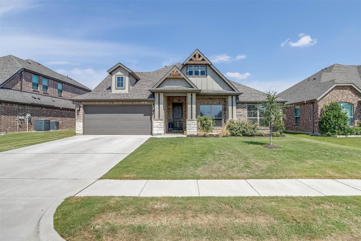 284 Merced Street Burleson TX 76028
