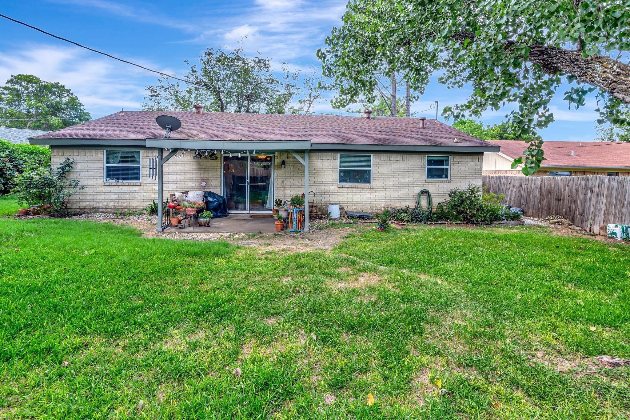 5913 Cathy Court Watauga TX 76148