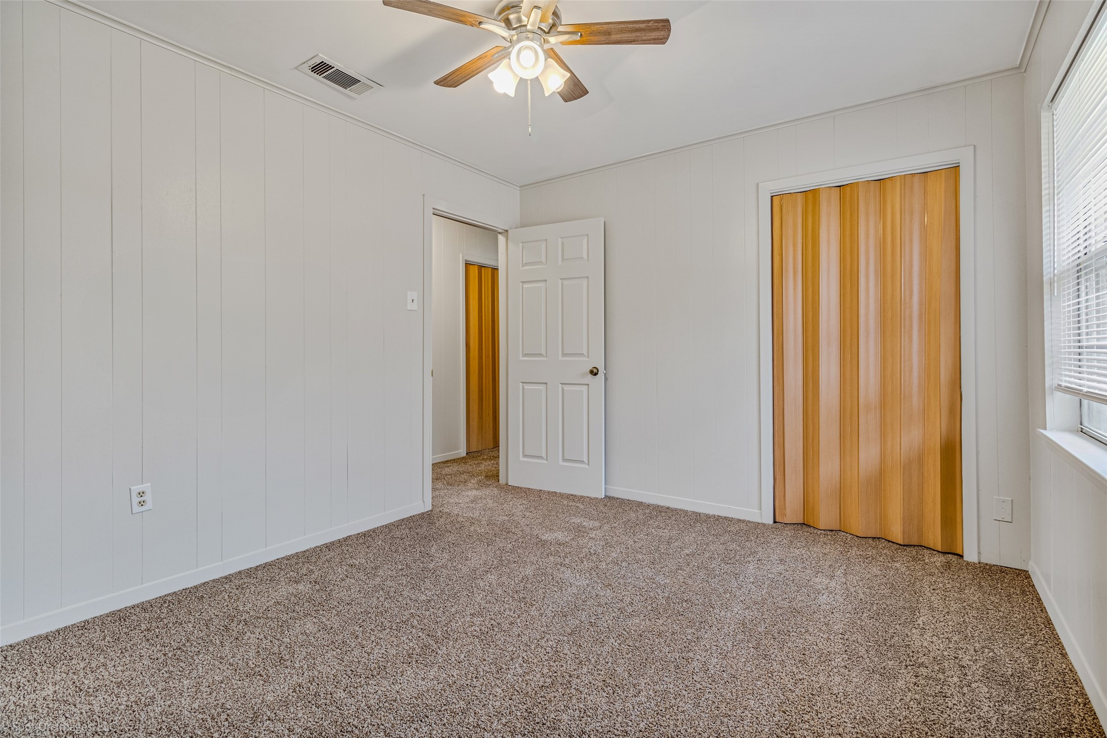702 N Martin Street Malakoff TX 75148