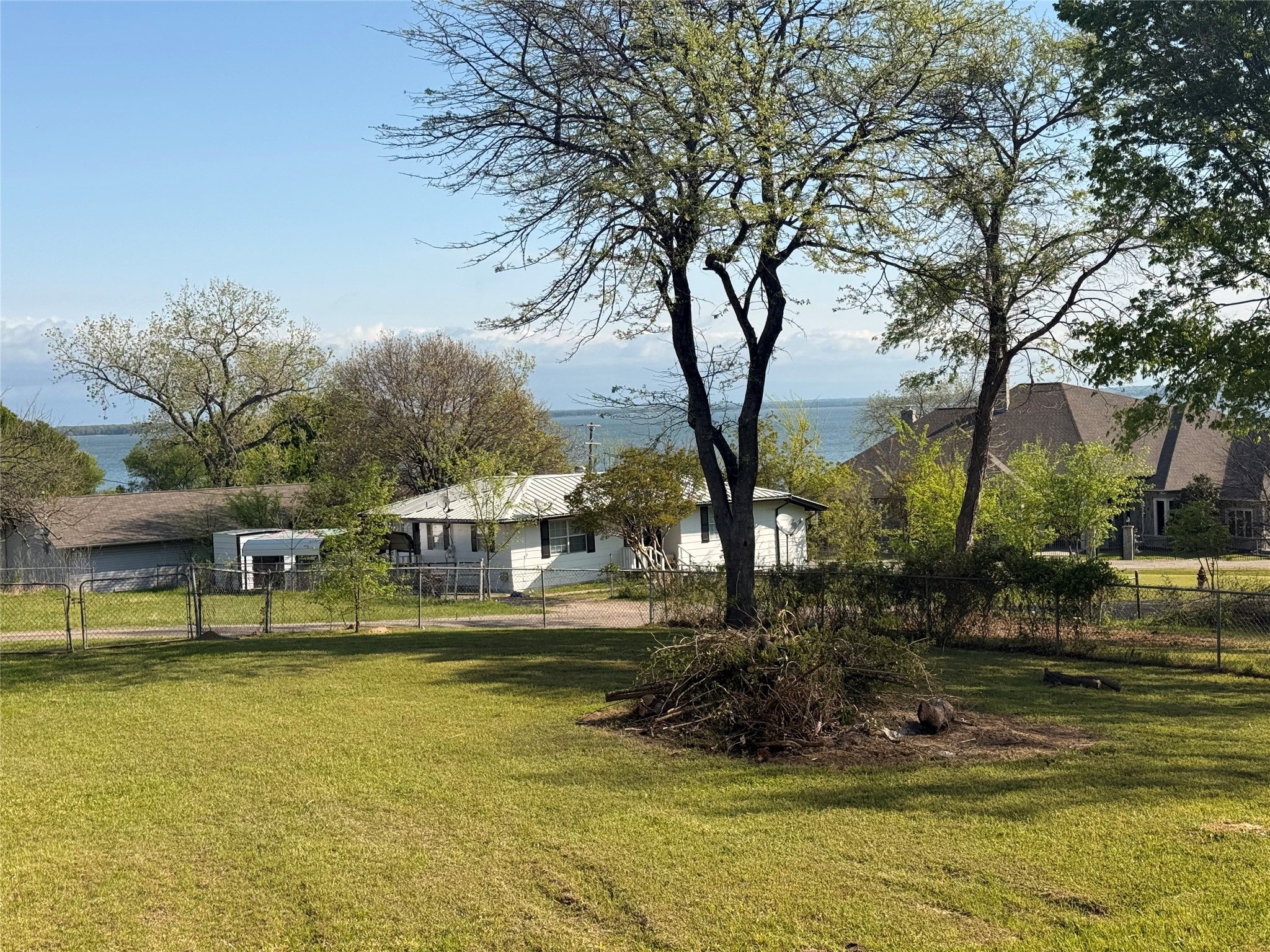 220 Bella Vista Drive West Tawakoni TX 75474