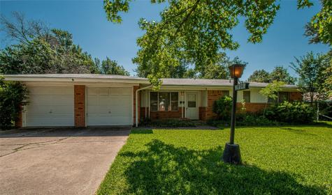 2101 Shelman Trail Fort Worth TX 76112