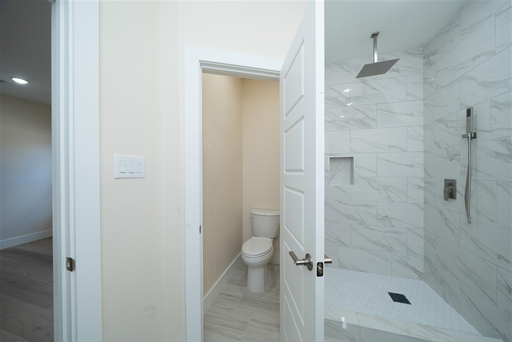 643 Rayenell Avenue Dallas TX 75217
