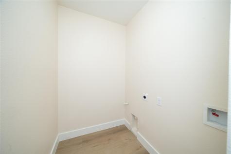 643 Rayenell Avenue Dallas TX 75217