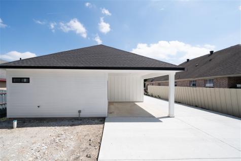 643 Rayenell Avenue Dallas TX 75217