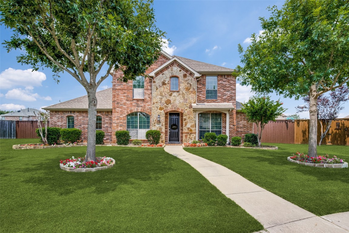 7013 New Bury Court Rowlett TX 75089