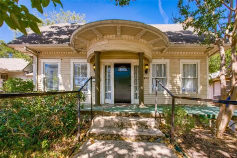 817 N Crawford Street Dallas TX 75203