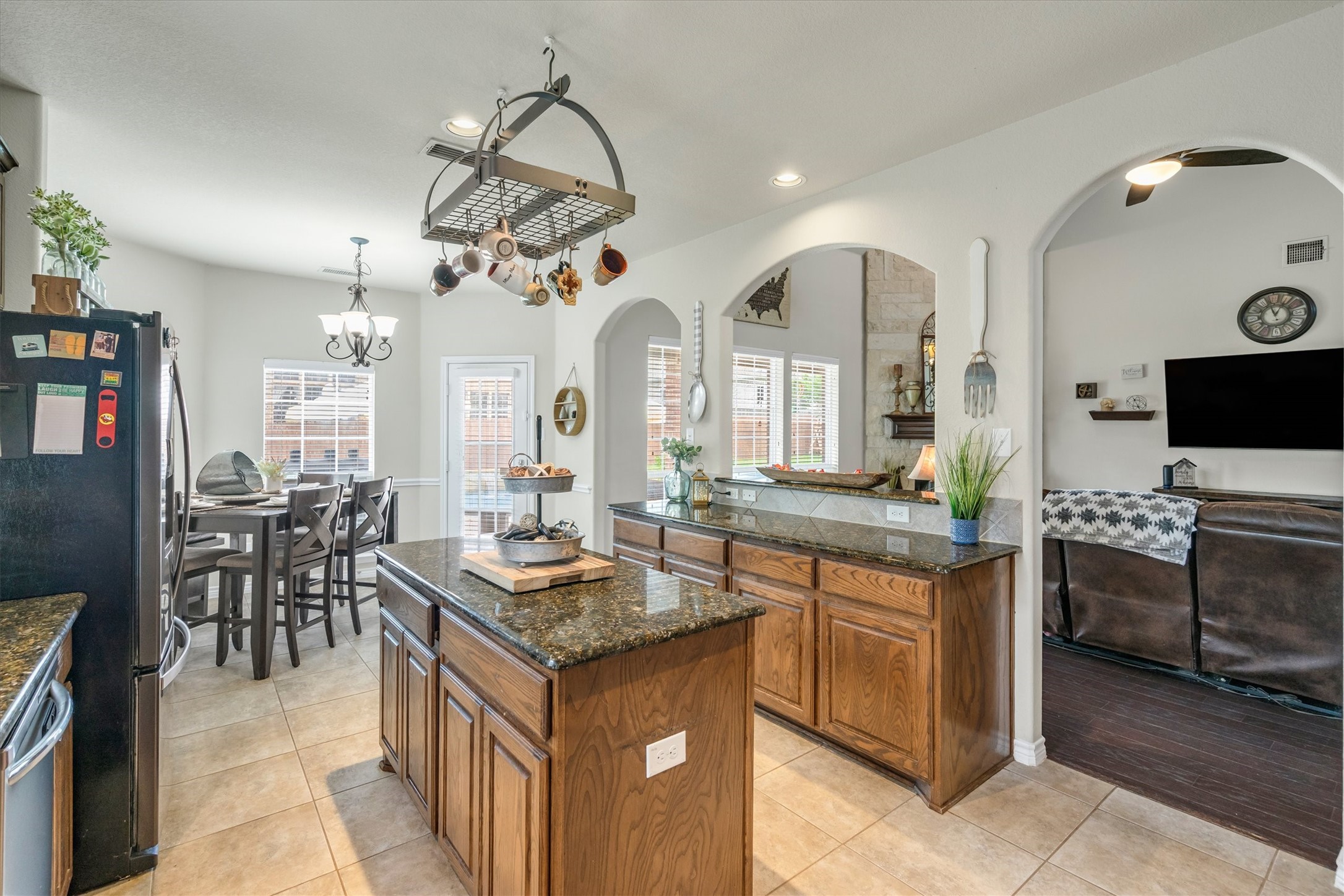 1232 Clearbrook Drive Kennedale TX 76060