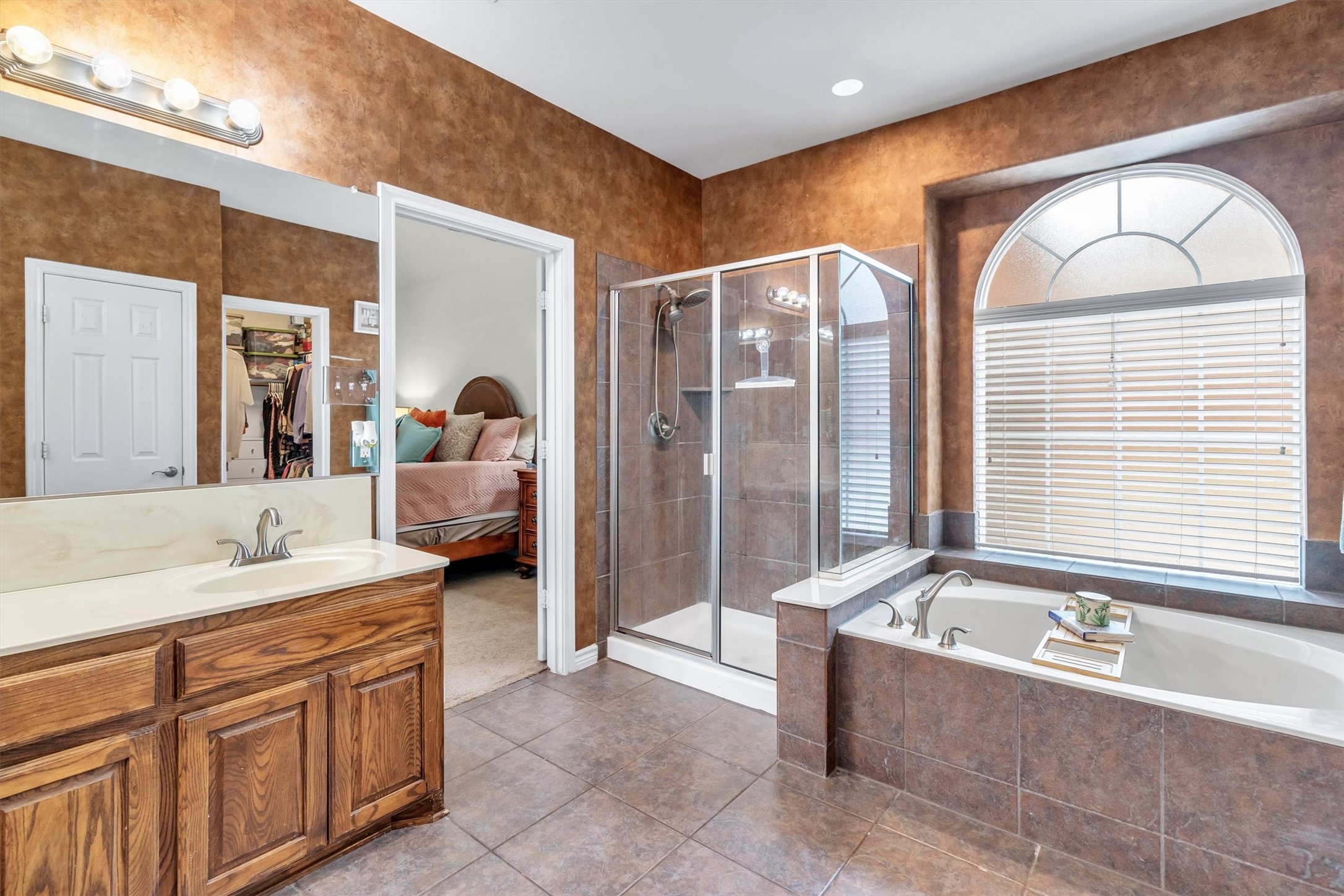 1232 Clearbrook Drive Kennedale TX 76060