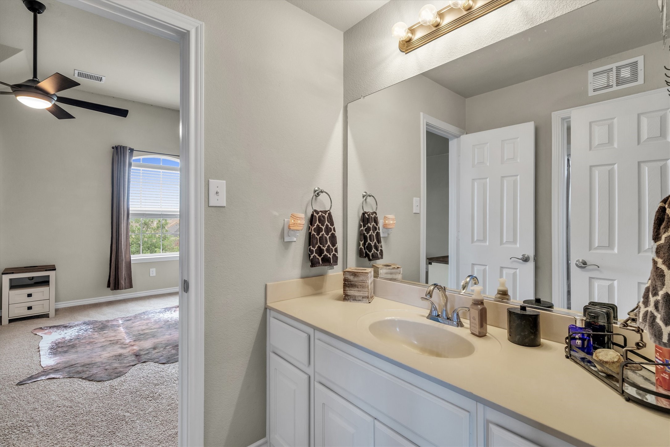 1232 Clearbrook Drive Kennedale TX 76060