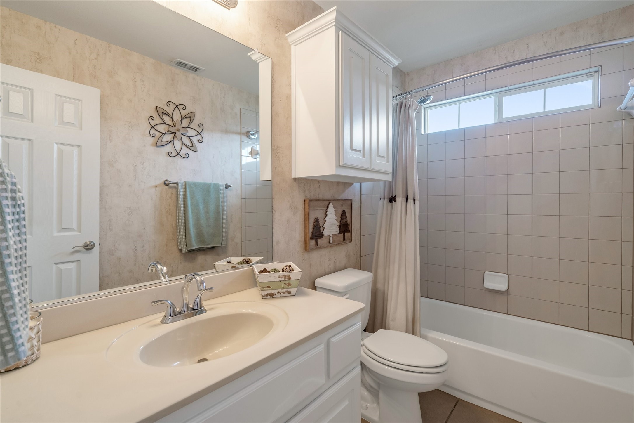 1232 Clearbrook Drive Kennedale TX 76060