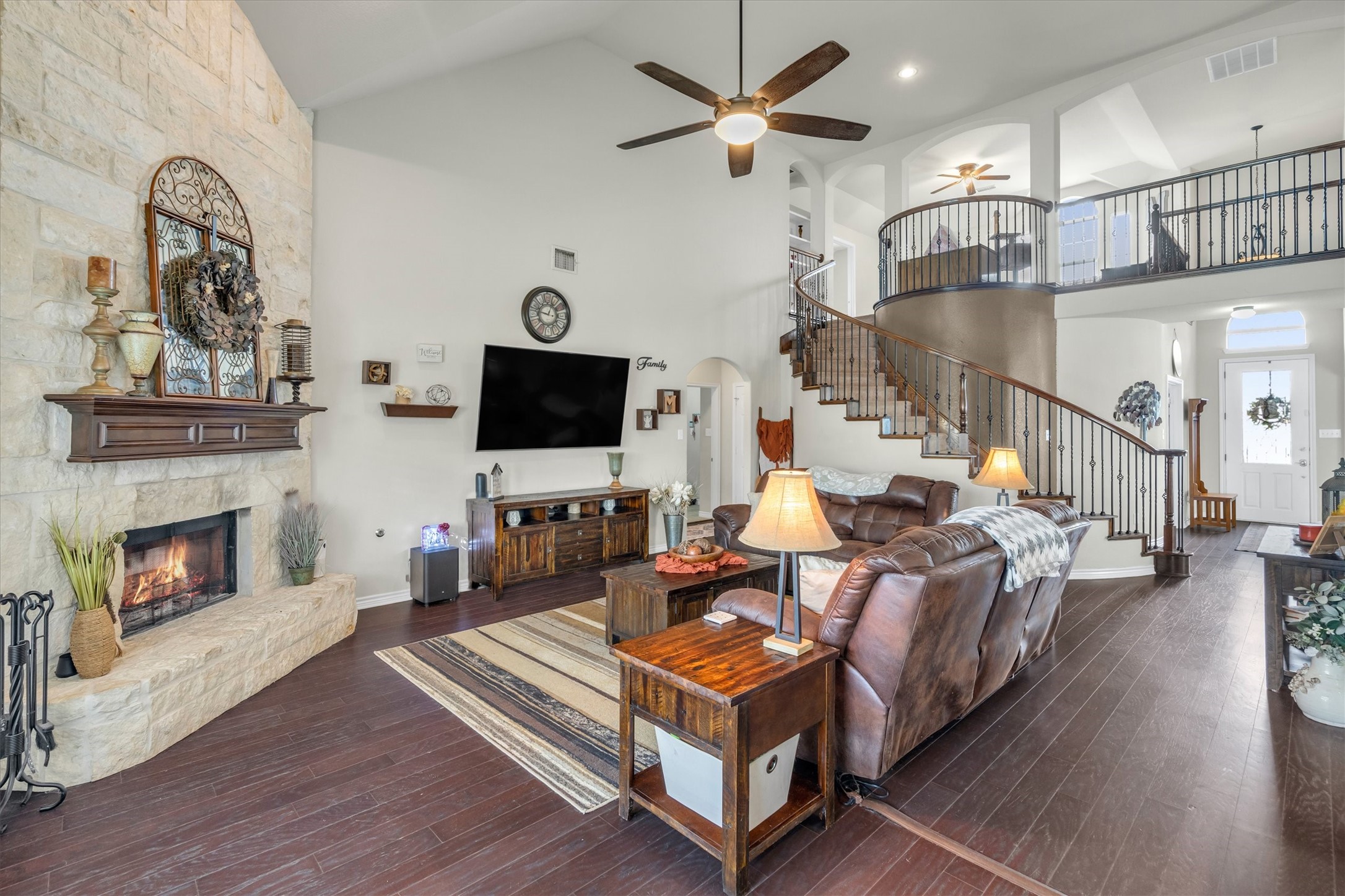 1232 Clearbrook Drive Kennedale TX 76060
