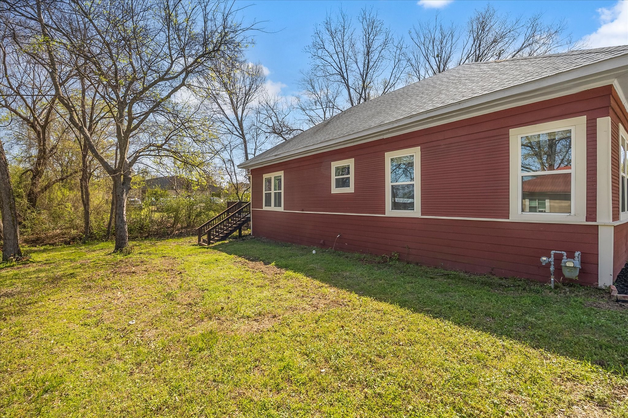110 English Street Mount Vernon TX 75457