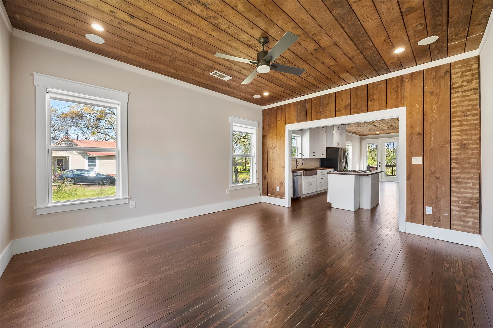 110 English Street Mount Vernon TX 75457