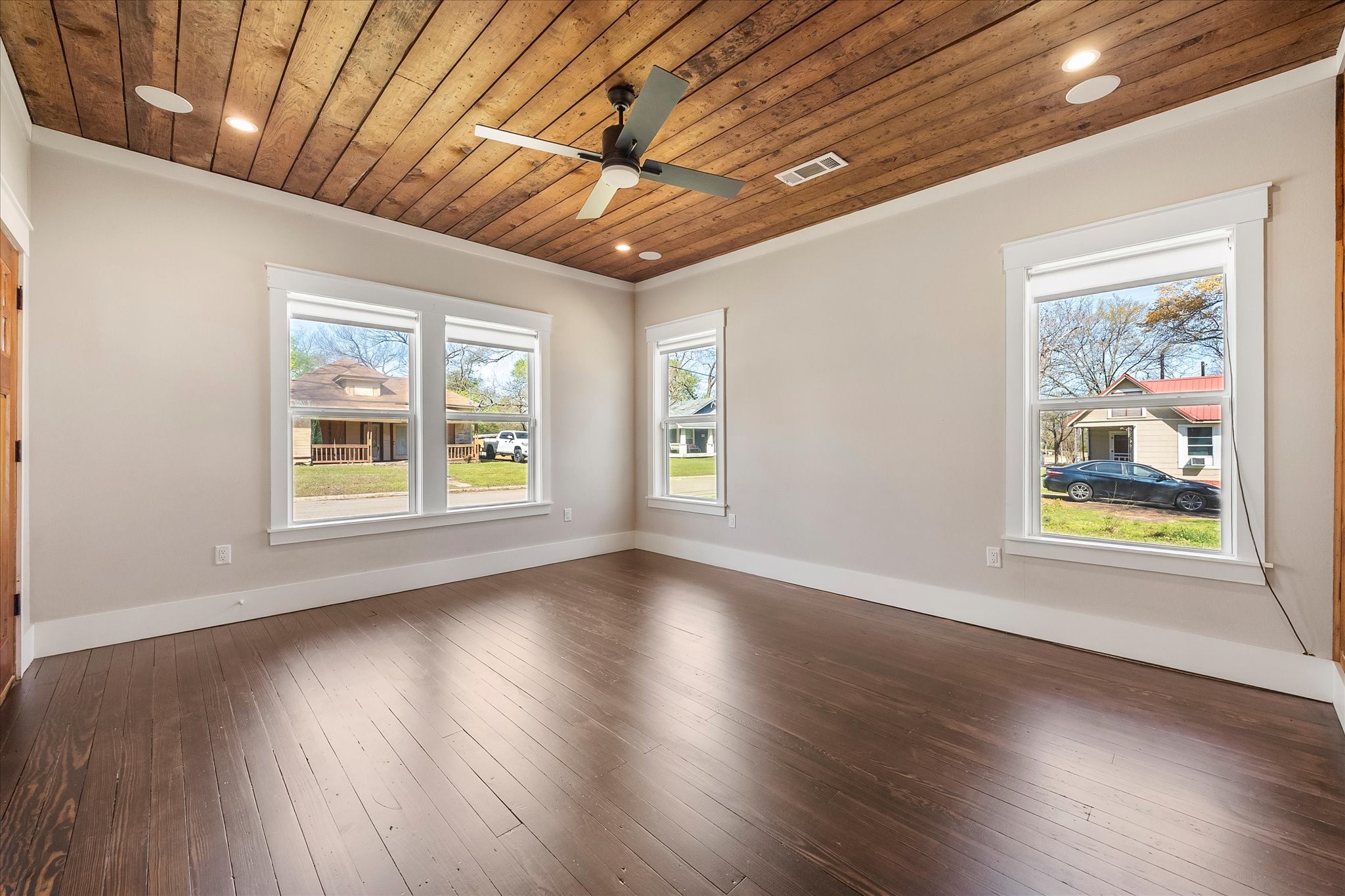 110 English Street Mount Vernon TX 75457