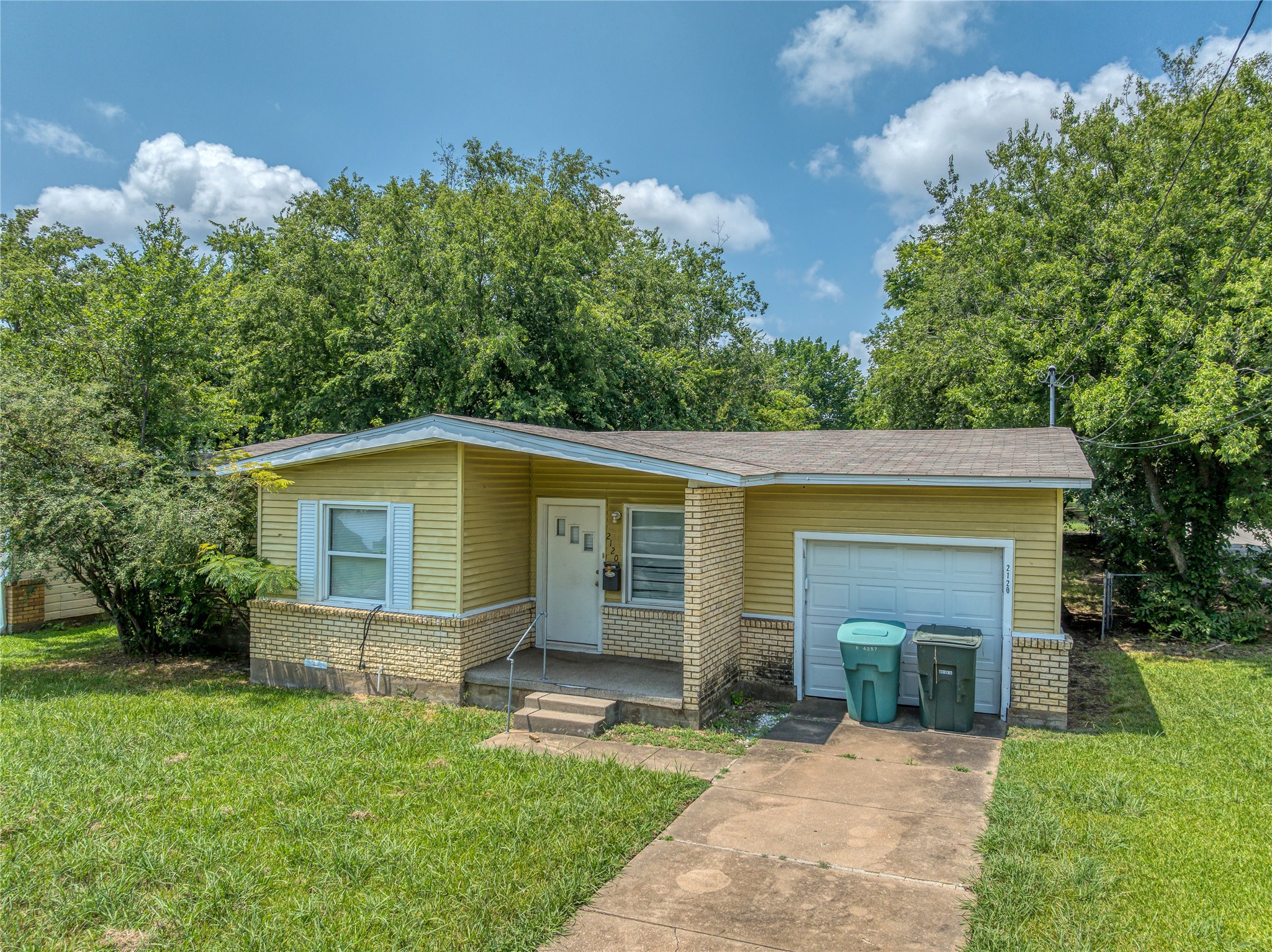 2120 N Hickory Street Sherman TX 75092