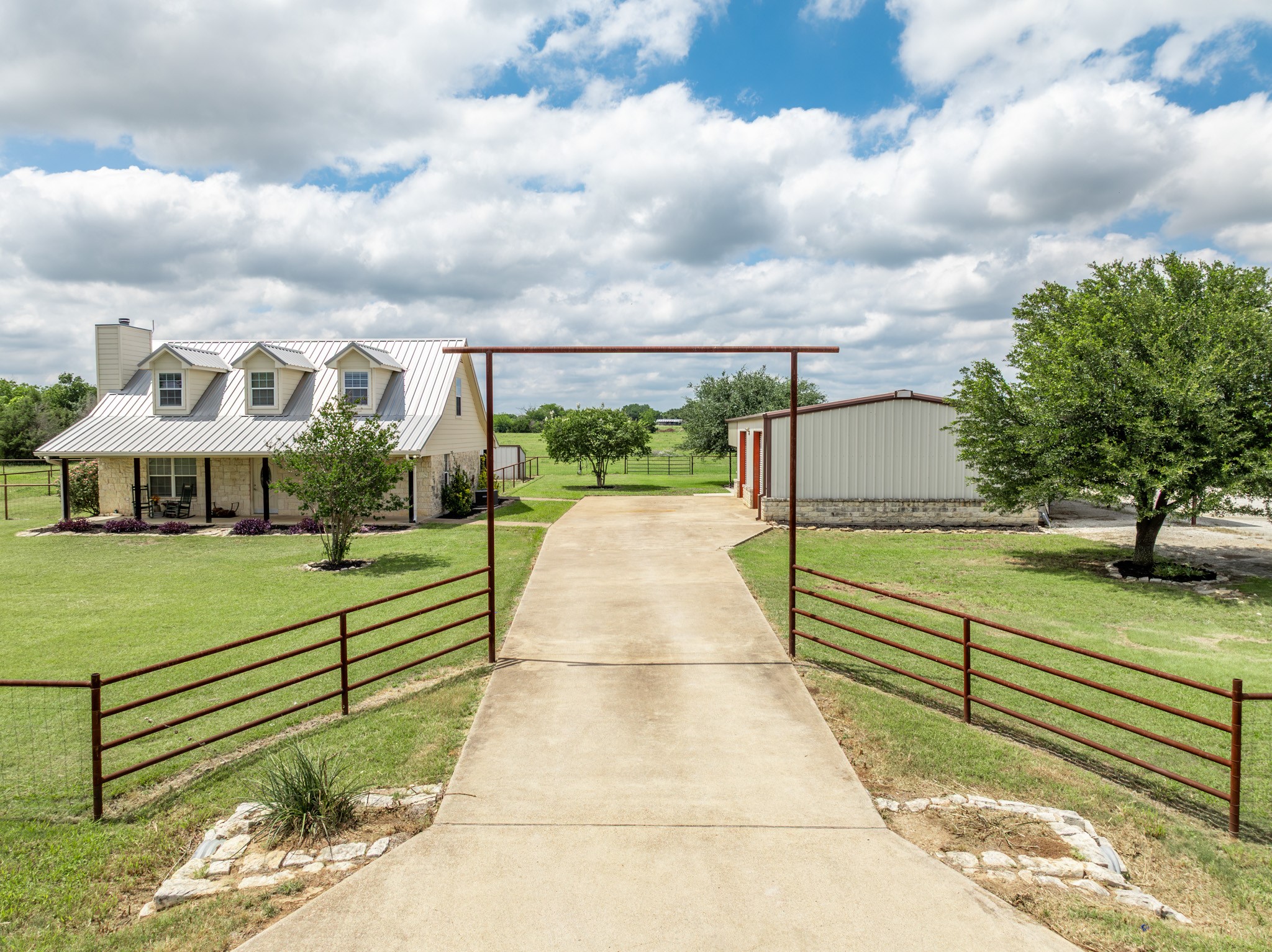 560 Meadow Lane Crawford TX 76638