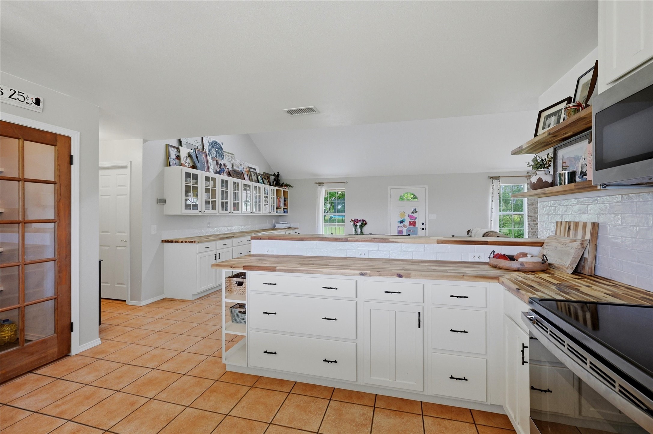 905 Crawford Road Sadler TX 76264