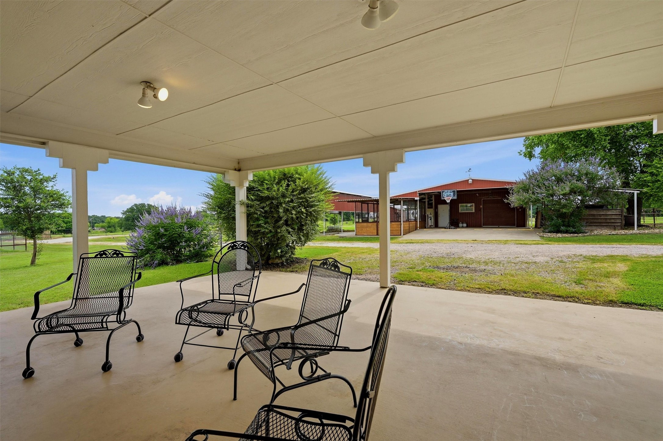 905 Crawford Road Sadler TX 76264