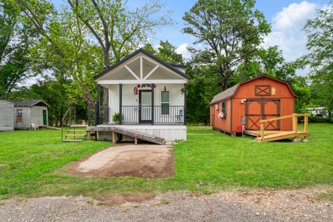 505 N Howison Street Bogata TX 75417