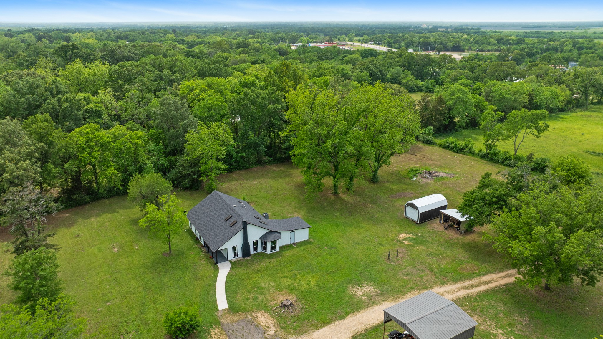 505 N Howison Street Bogata TX 75417
