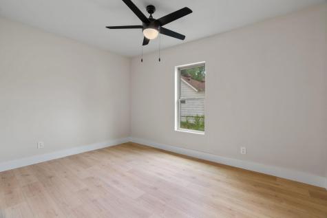 1404 E Baltimore Avenue Fort Worth TX 76104