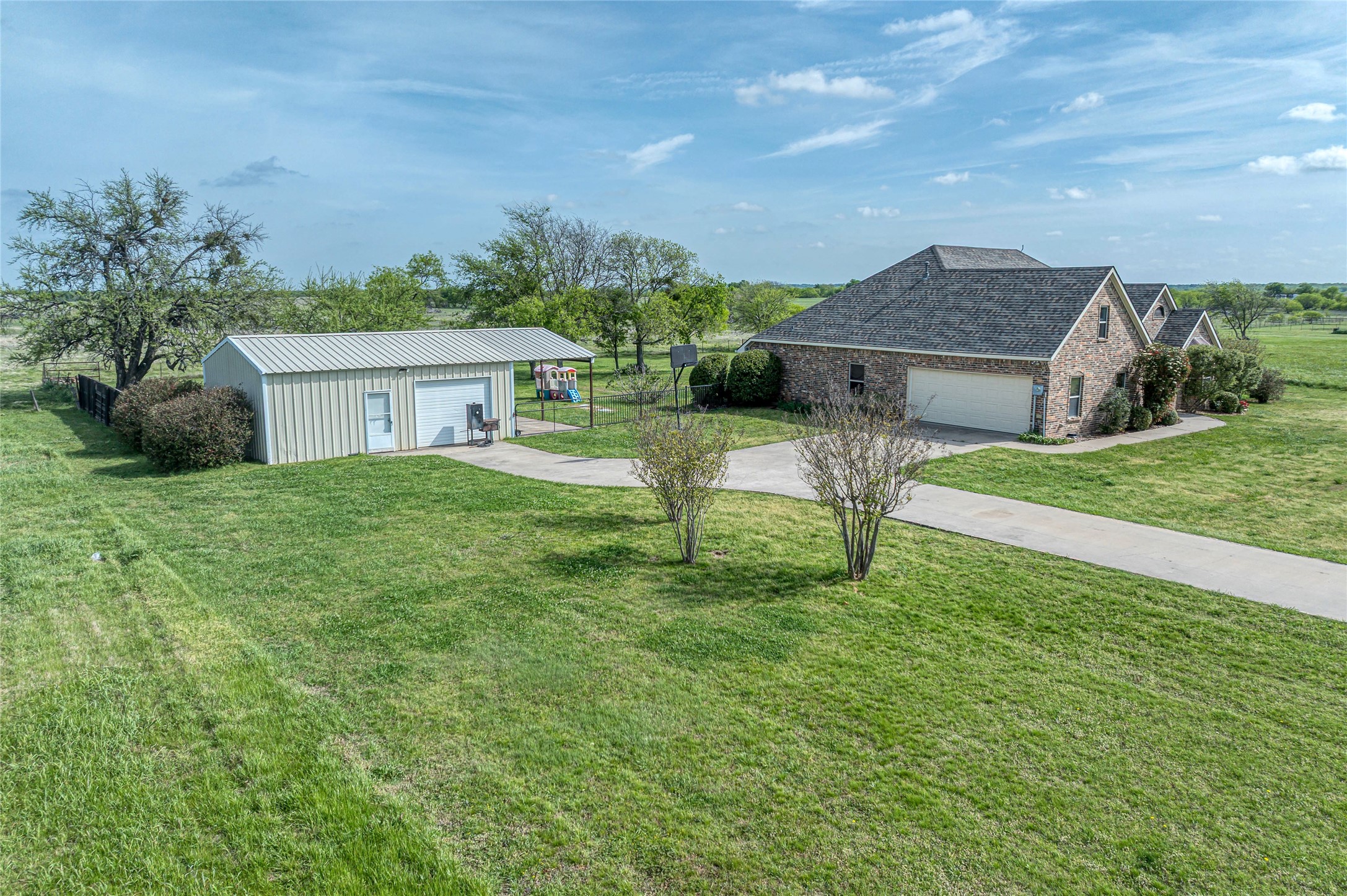 2472 Gibbons Road Sherman TX 75092