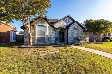 2104 Amber Springs Mesquite TX 75181