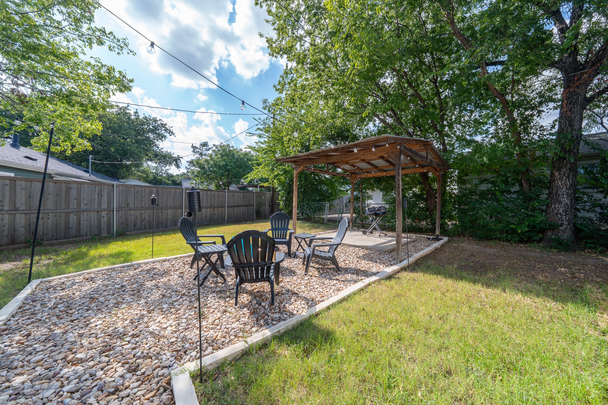 2017 Bluebonnet Drive Fort Worth TX 76111