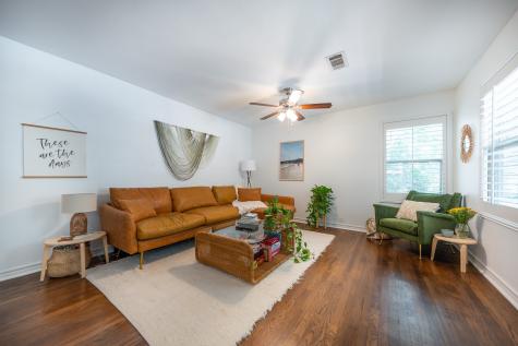 2017 Bluebonnet Drive Fort Worth TX 76111