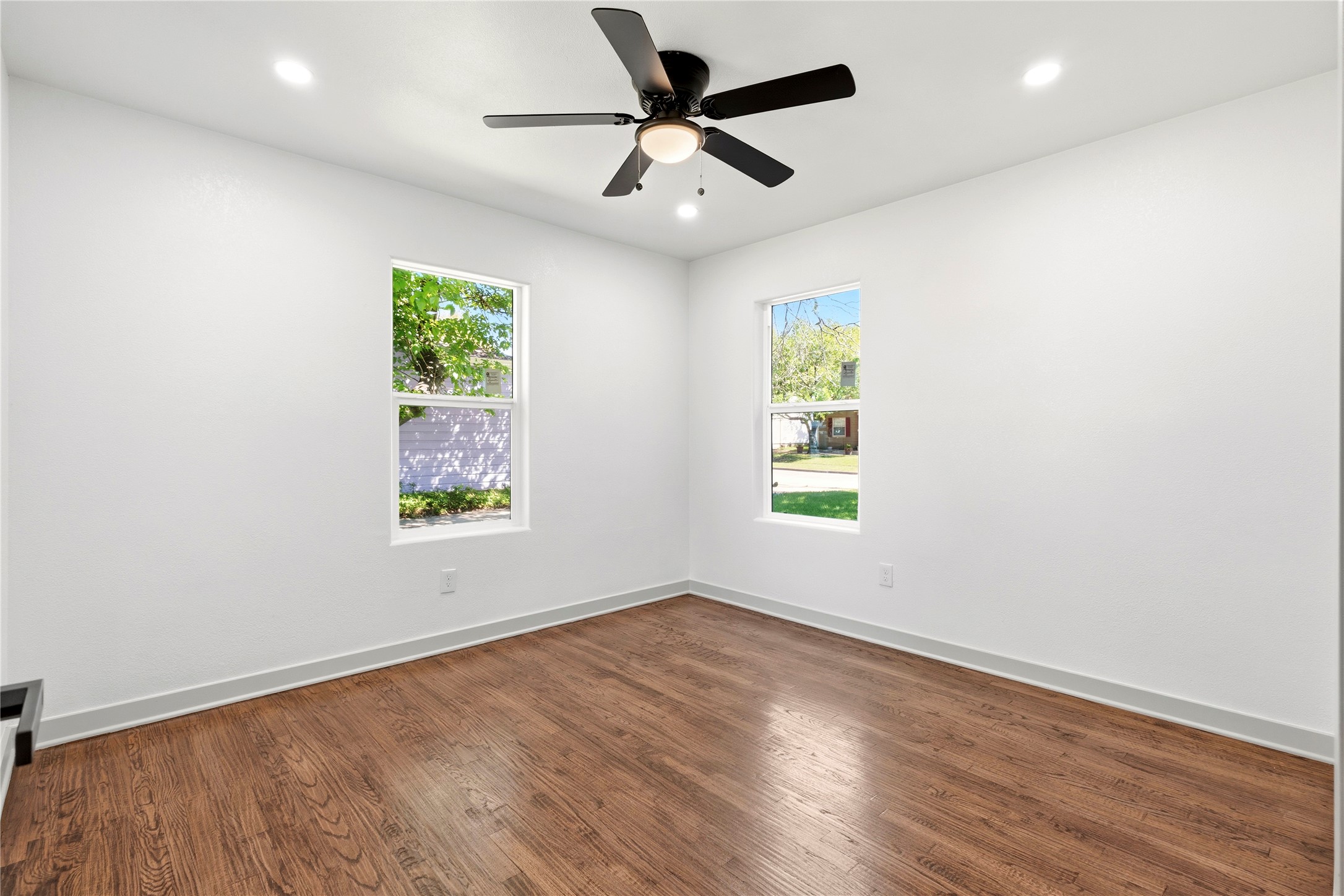 3435 Poinsettia Drive Dallas TX 75211