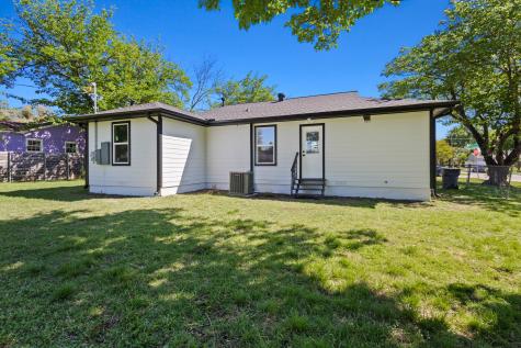 3435 Poinsettia Drive Dallas TX 75211