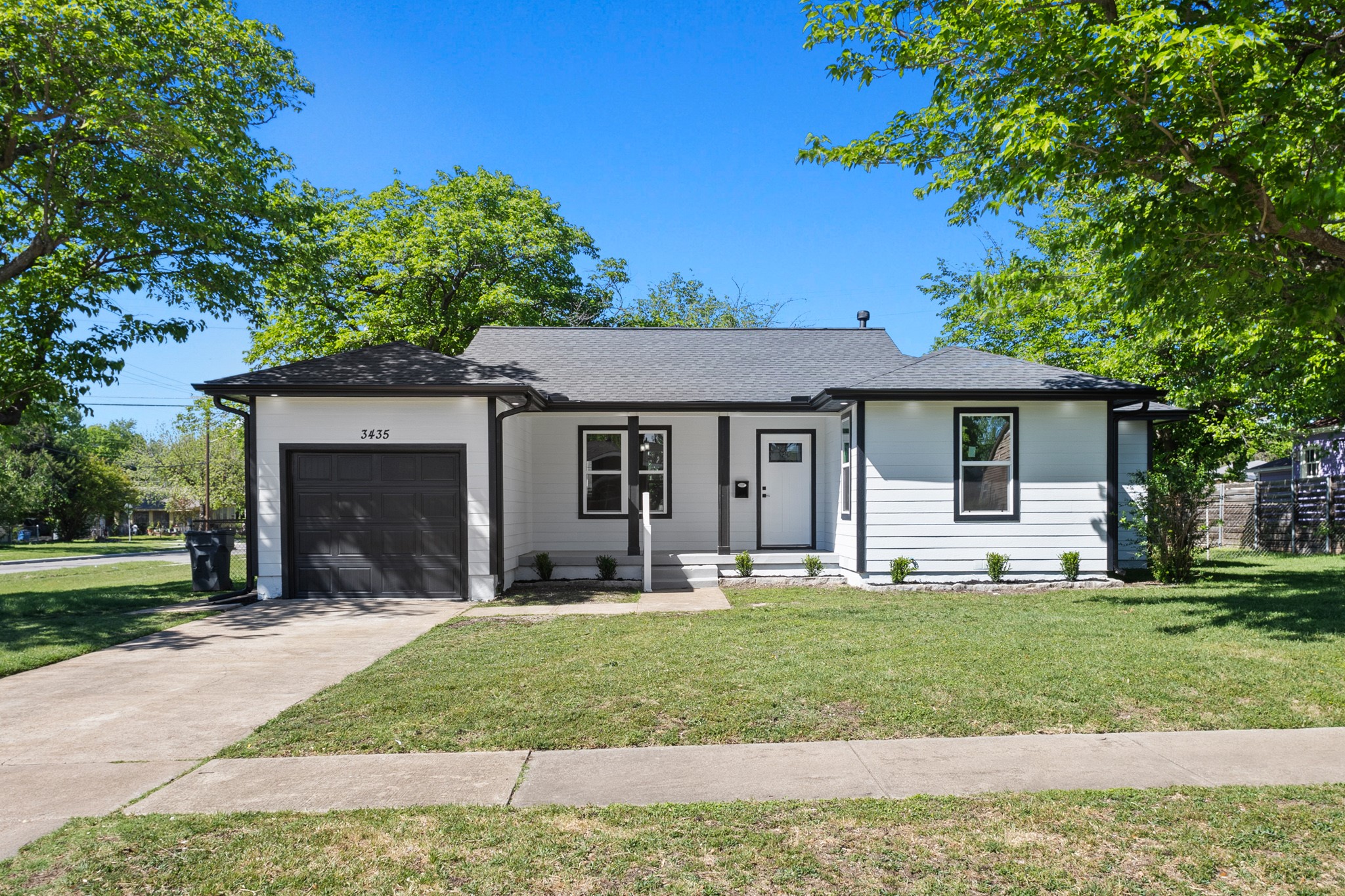 3435 Poinsettia Drive Dallas TX 75211