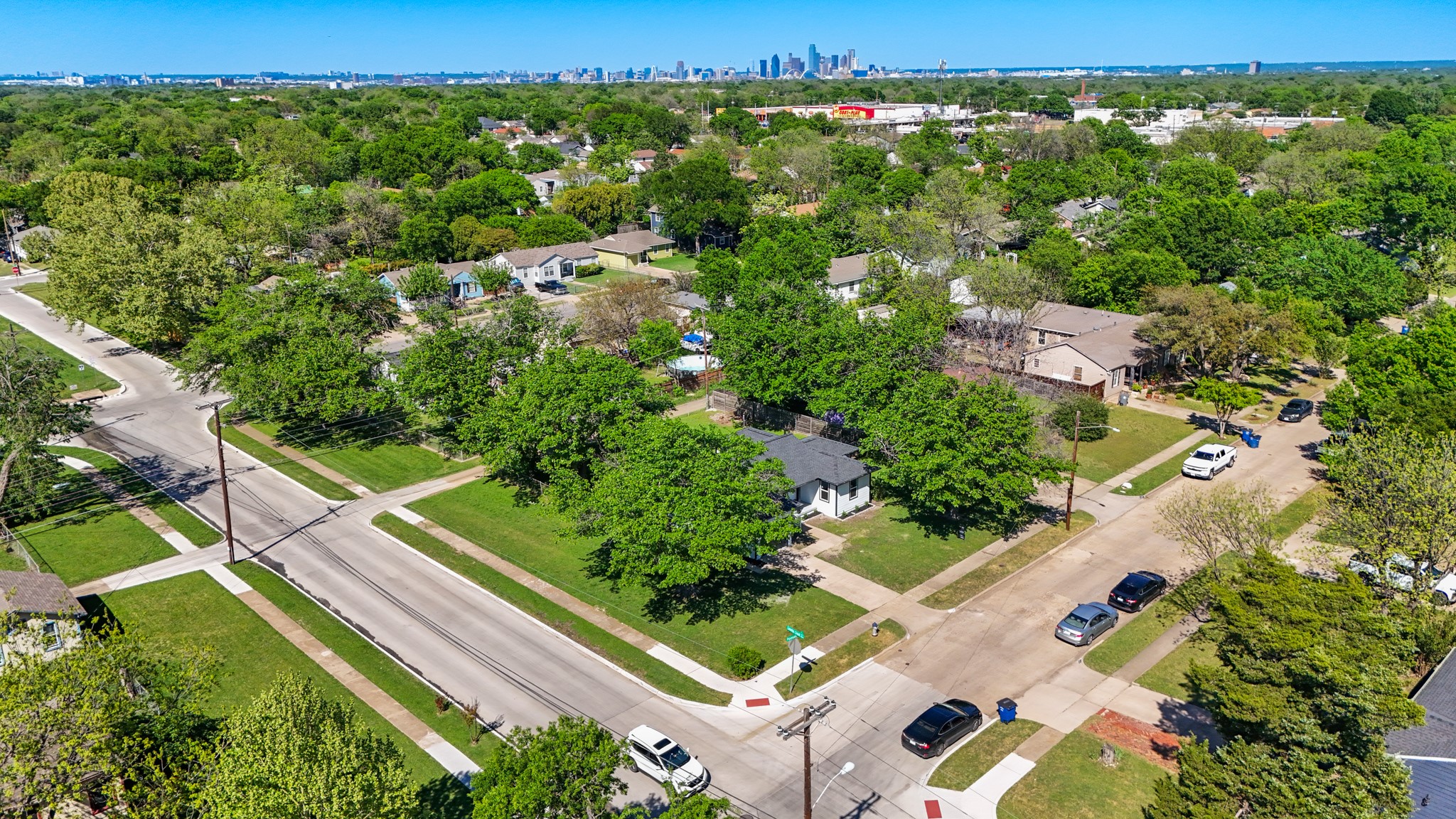 3435 Poinsettia Drive Dallas TX 75211