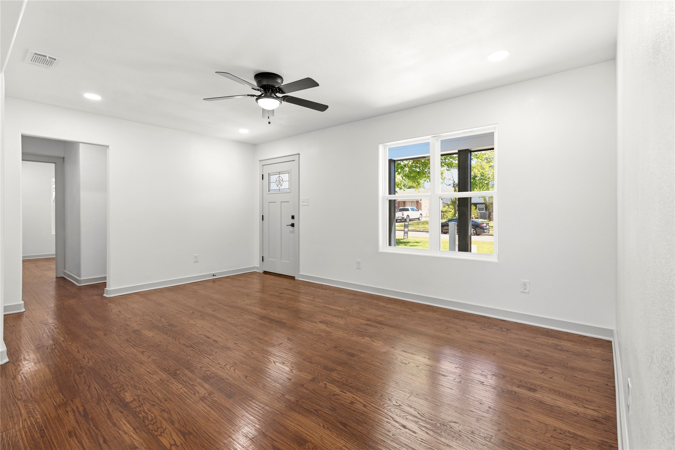 3435 Poinsettia Drive Dallas TX 75211